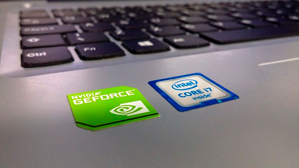 Intel выпустит ноутбук без памяти